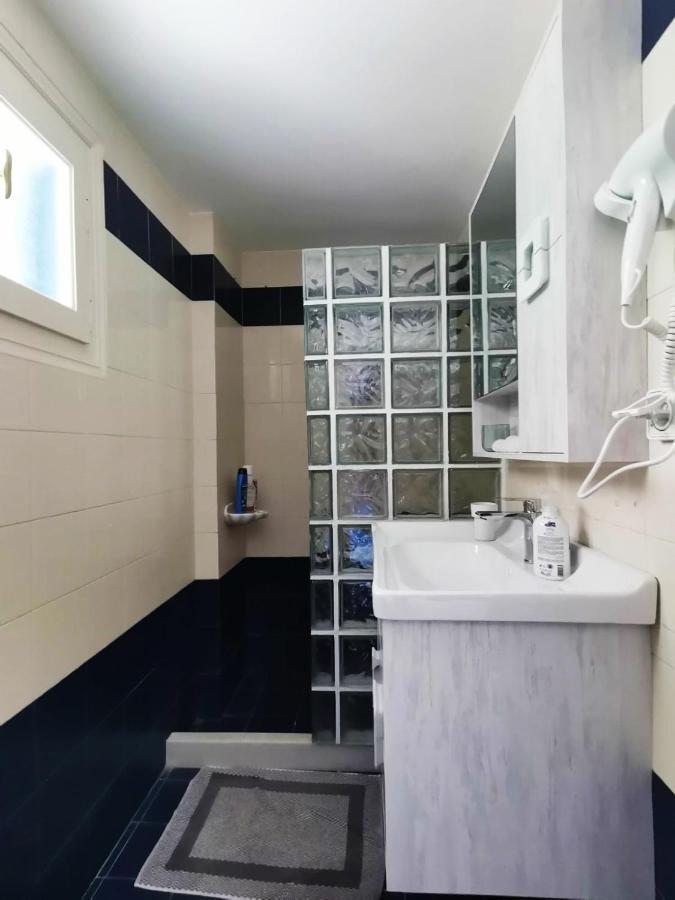 Sea Waves Apartments Néa Epídavros Eksteriør bilde