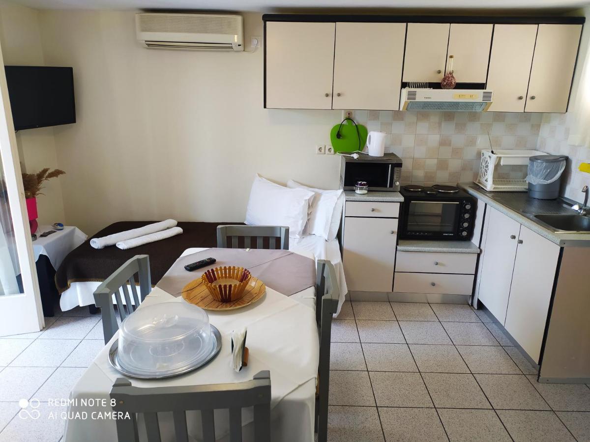 Sea Waves Apartments Néa Epídavros Eksteriør bilde